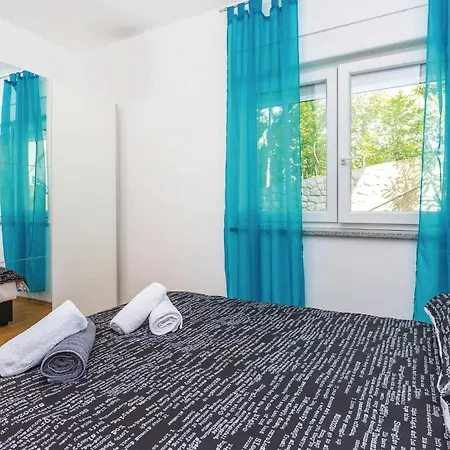 Beautiful In With House Sea View *